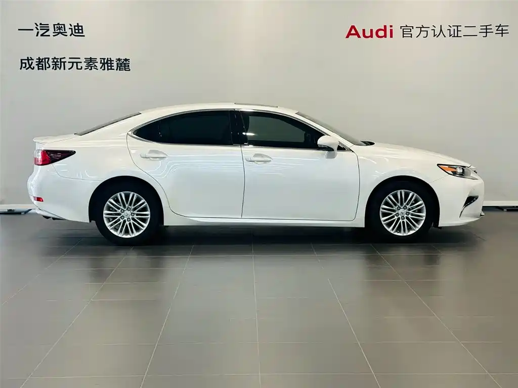 Lexus ES 2018
