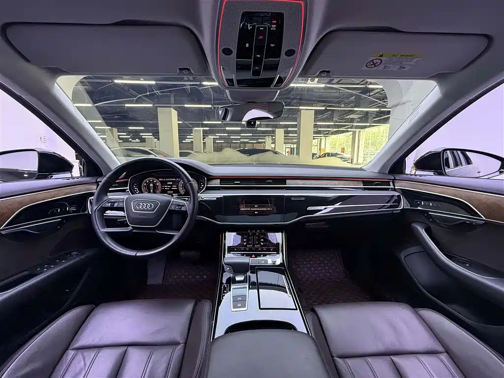 Audi A8 2018 — фото 15