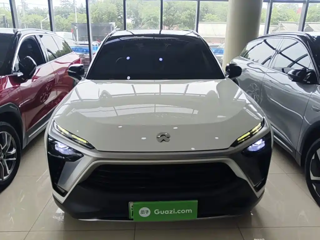 NIO ES8 2022