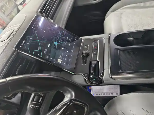 NIO ES6 2020