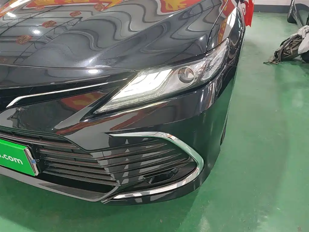 Toyota Camry 2022 — фото 24
