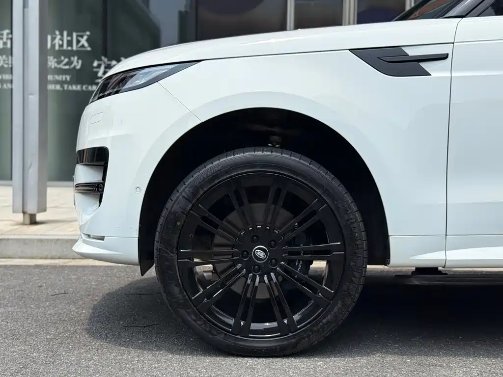 Land Rover Range Rover Sport 2023 — фото 5