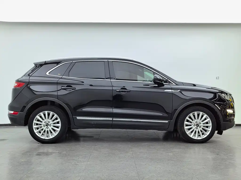 Lincoln MKC 2019 — фото 10