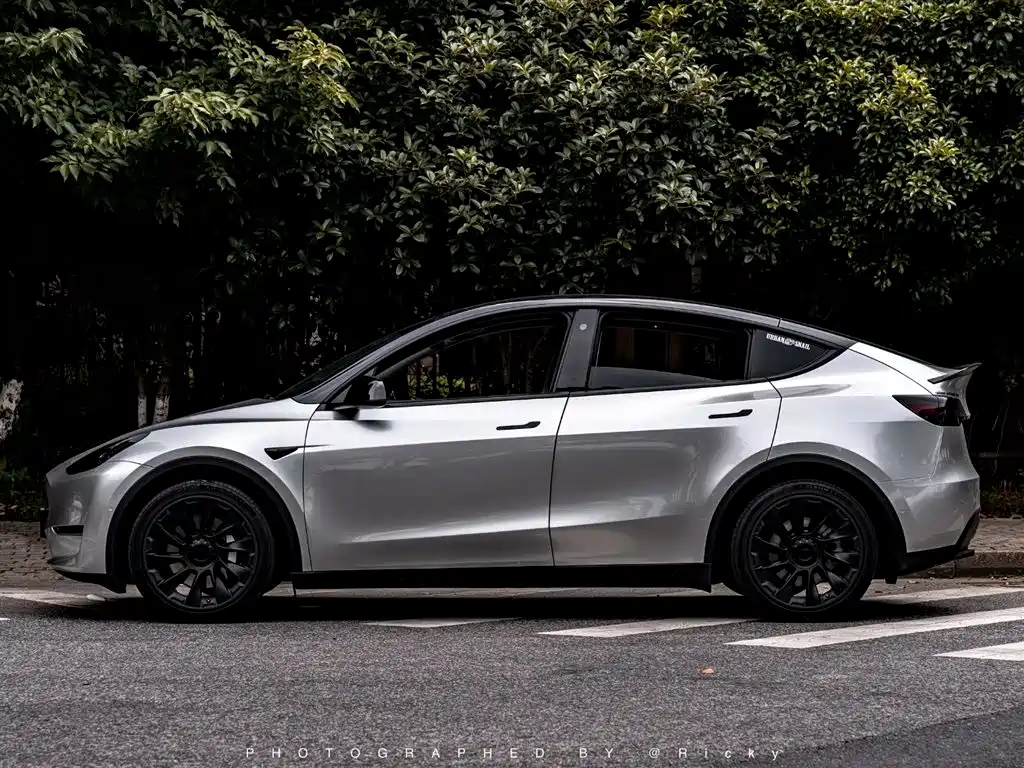 Tesla Model Y 2021