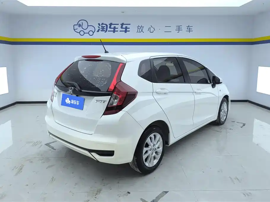 Honda Fit 2019 — фото 3
