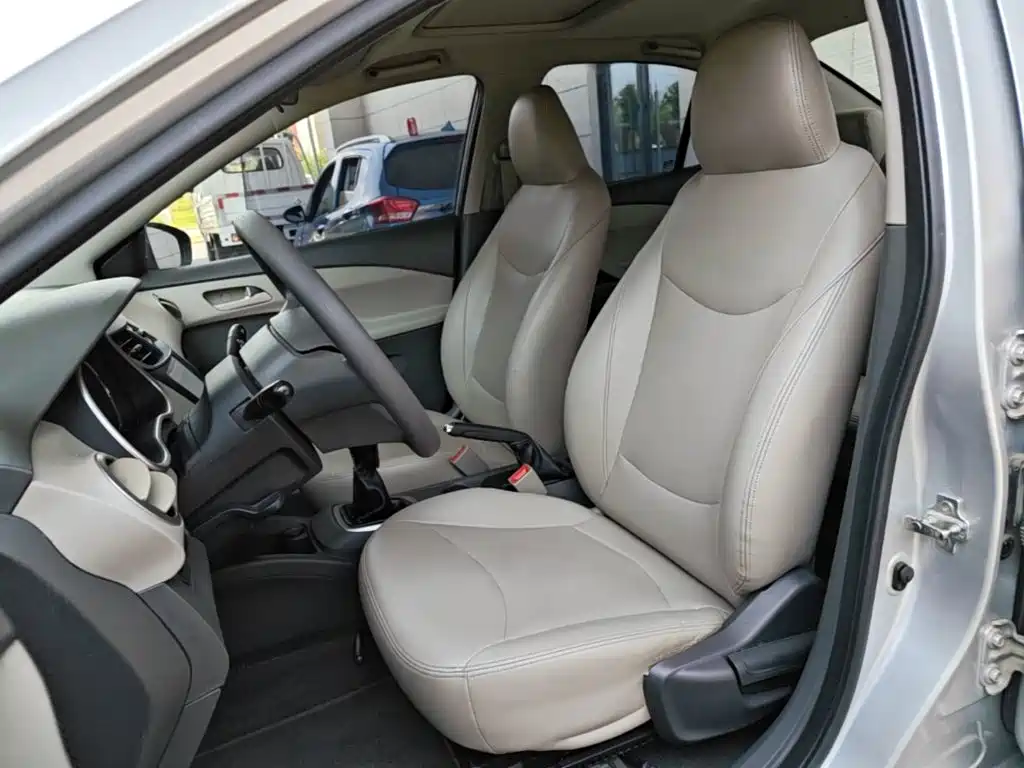 Chevrolet Sail 2015 — фото 15