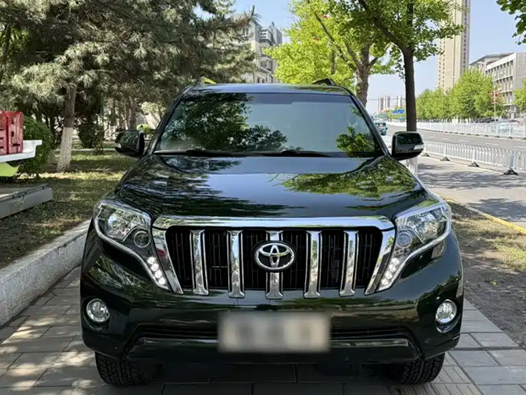 Toyota Prado 2016