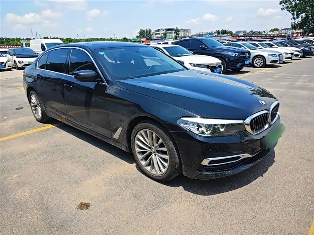 BMW 5 Series 2019 — фото 4