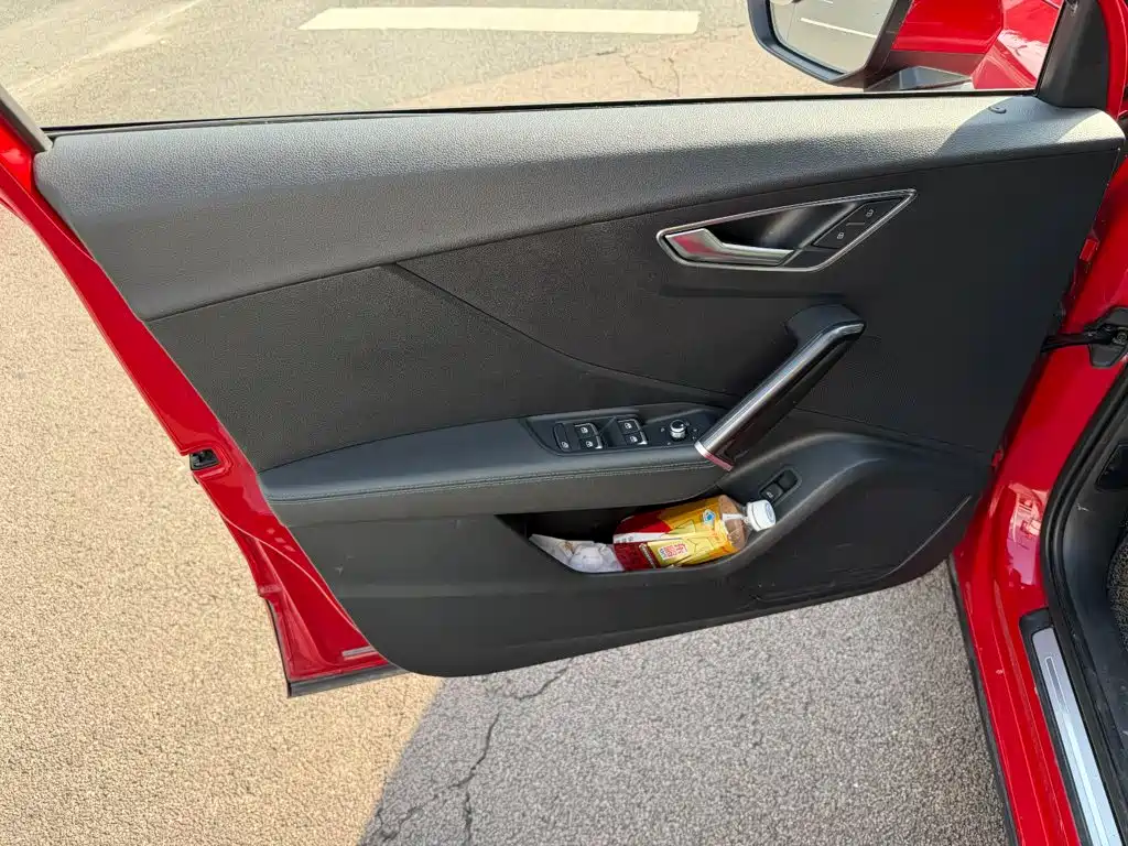 Audi Q2L 2018