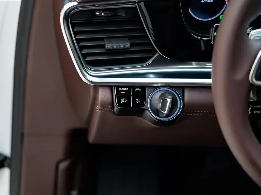 Porsche Panamera 2018 — фото 13