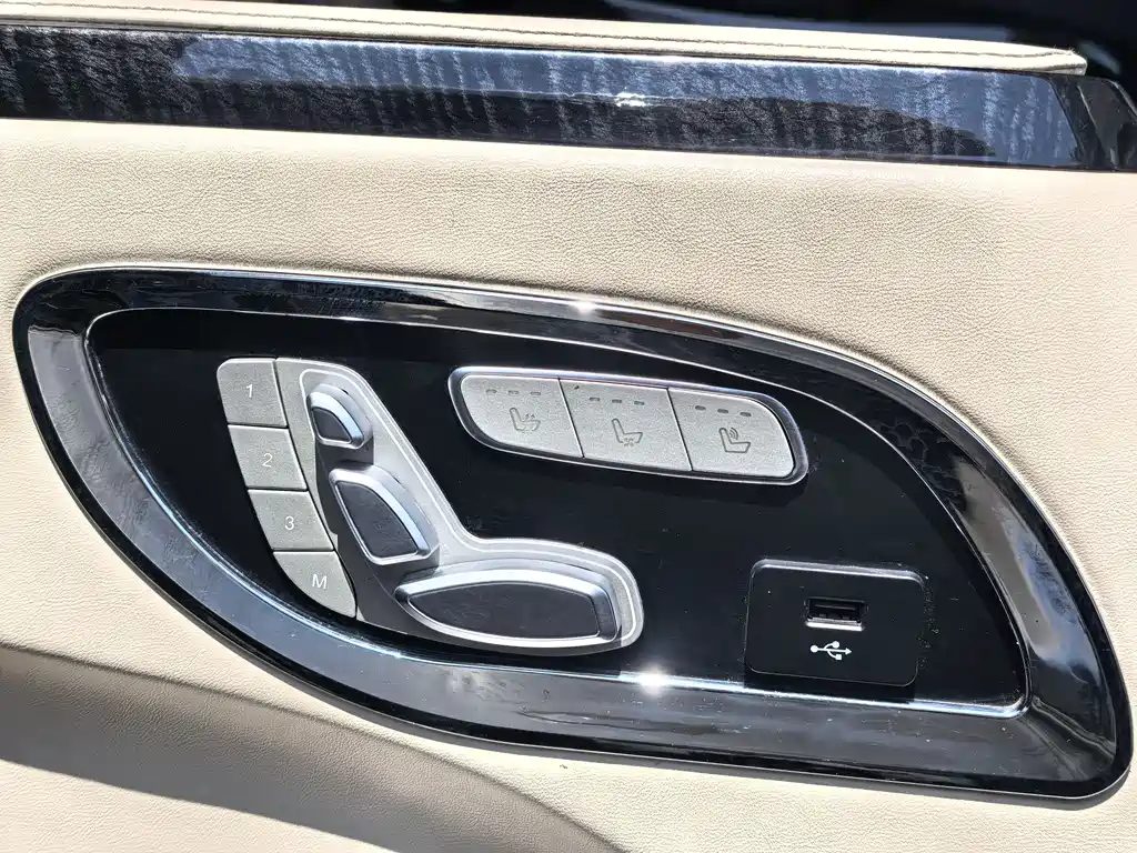 Mercedes-Benz Vito 2021 — фото 19
