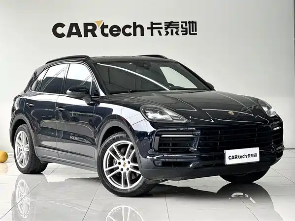 Porsche Cayenne 2022