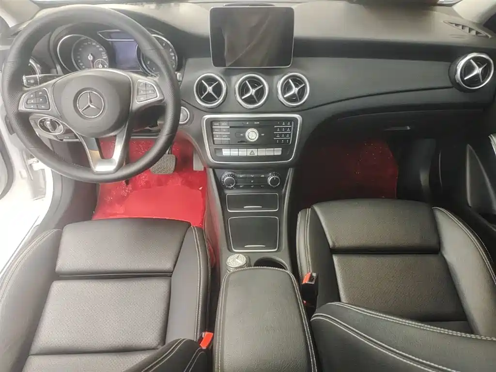 Mercedes-Benz GLA 2017 — фото 10