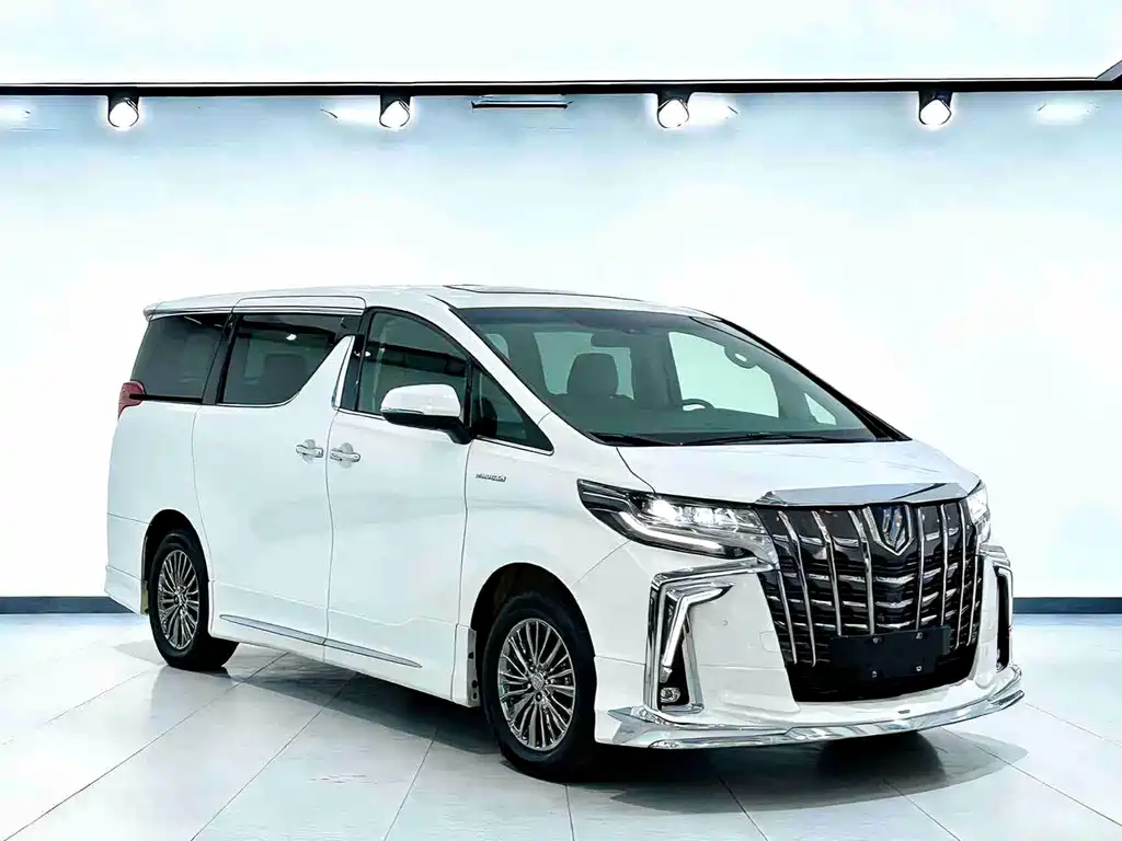 Toyota Alphard 2023 — фото 3