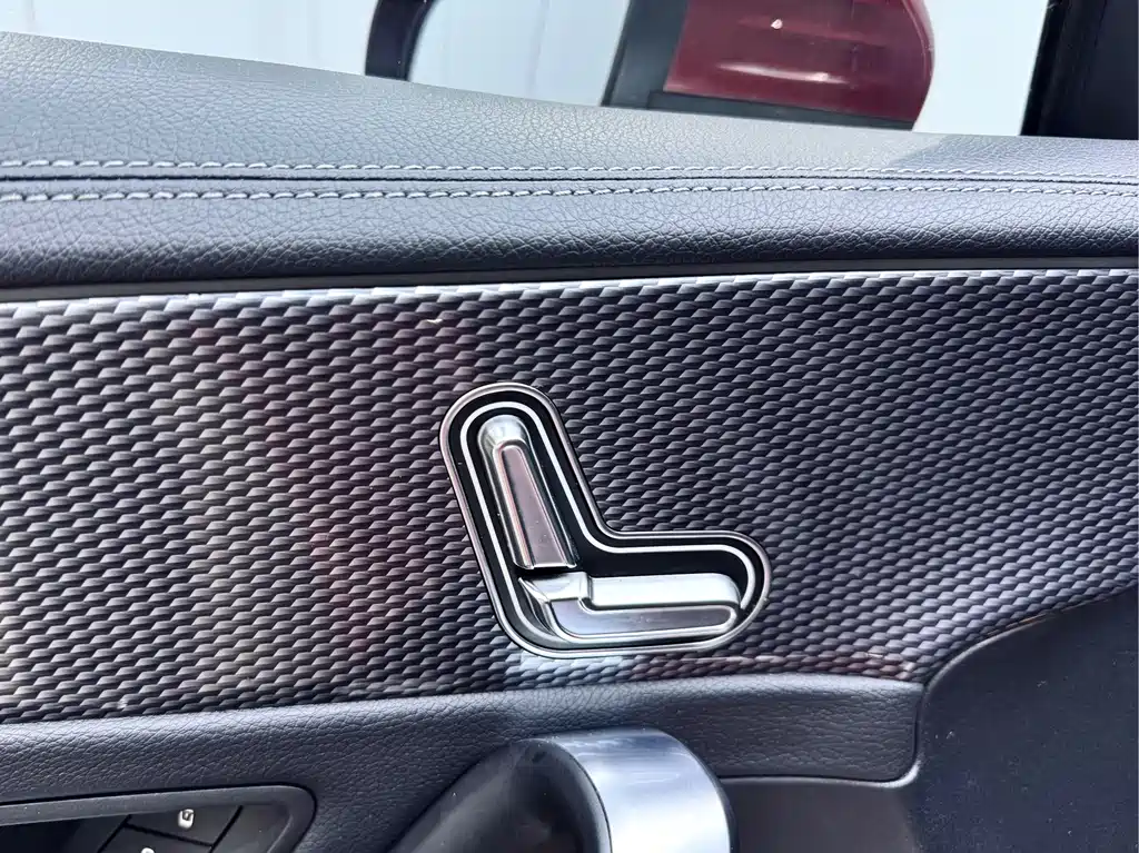 Mercedes-Benz A-Class 2022 — фото 11