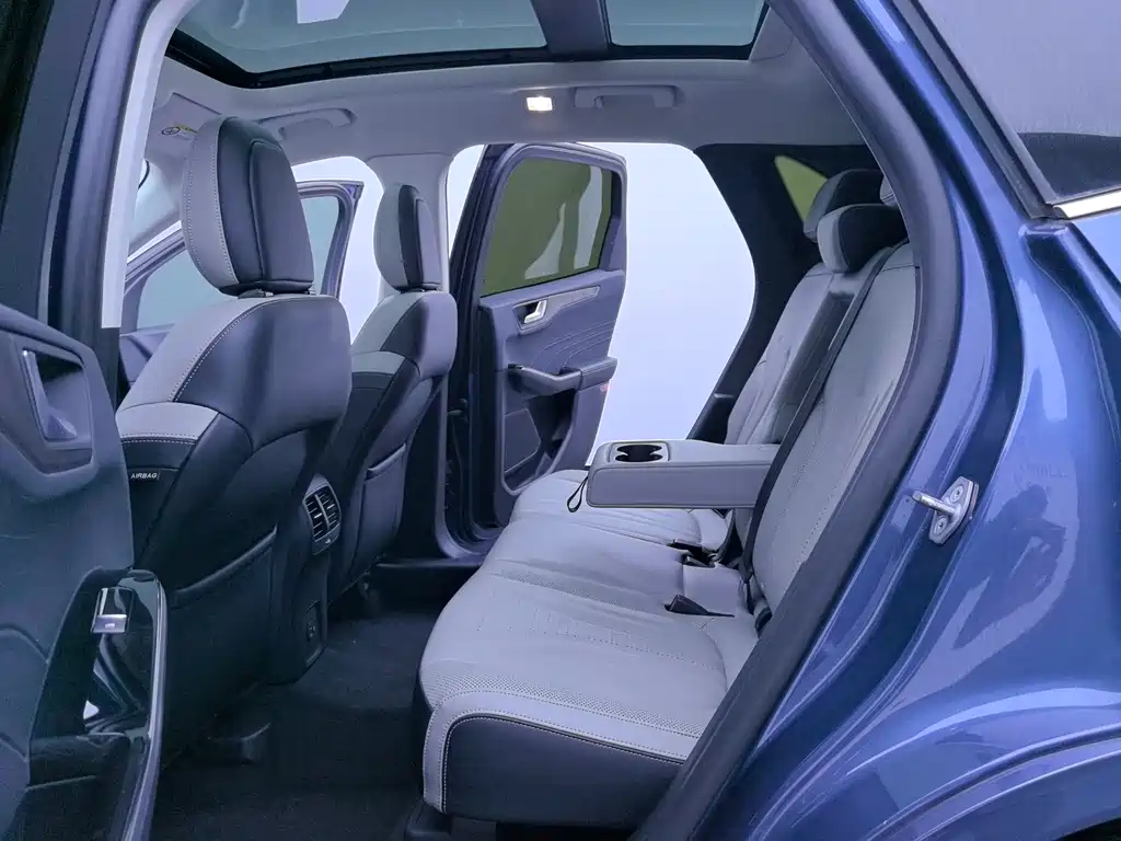 Ford Escape 2021 — фото 17