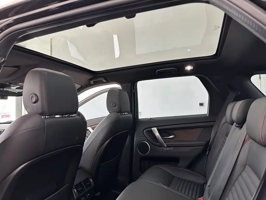 Land Rover Discovery Sport 2021 — фото 18