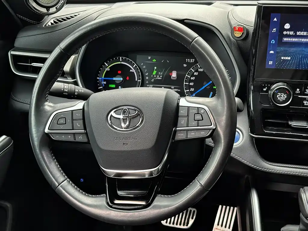 Toyota Highlander 2022 — фото 12