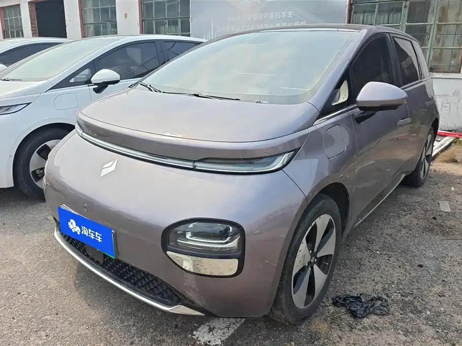 Baojun Yunduo 2023