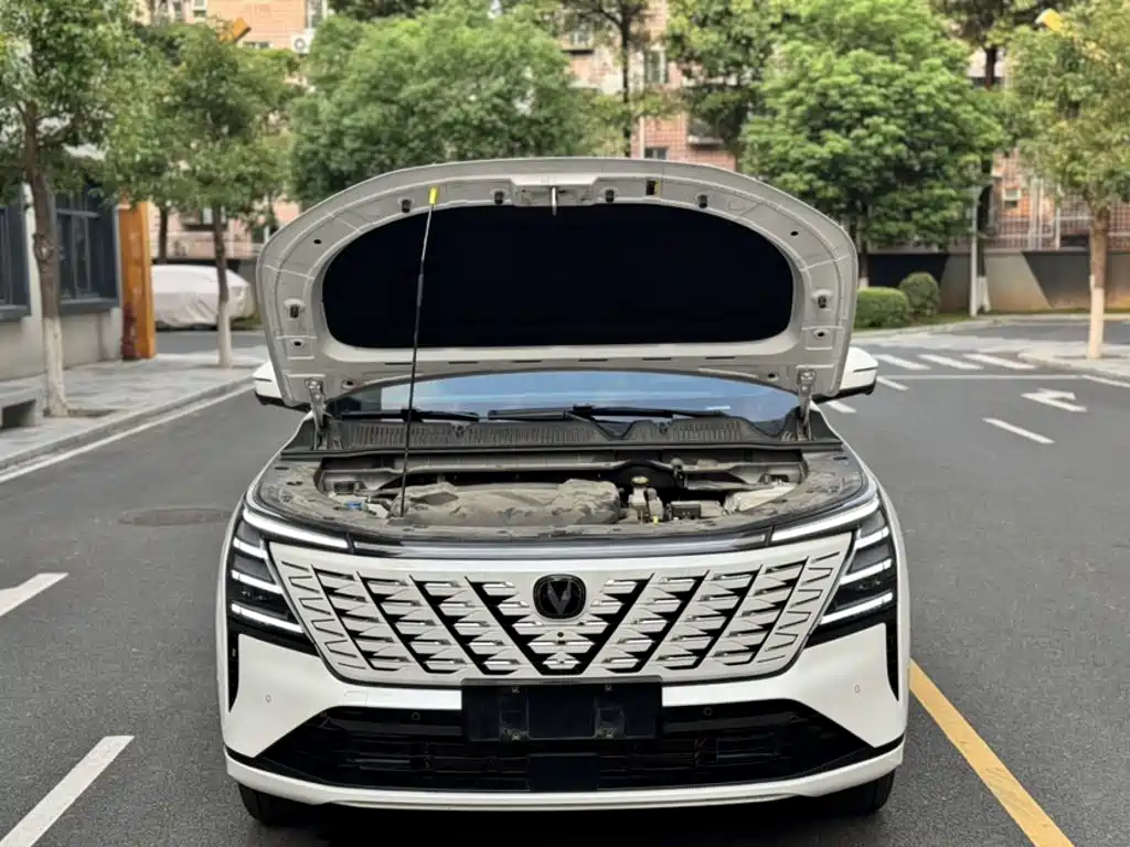 Changan CS75 PLUS 2025 — фото 10