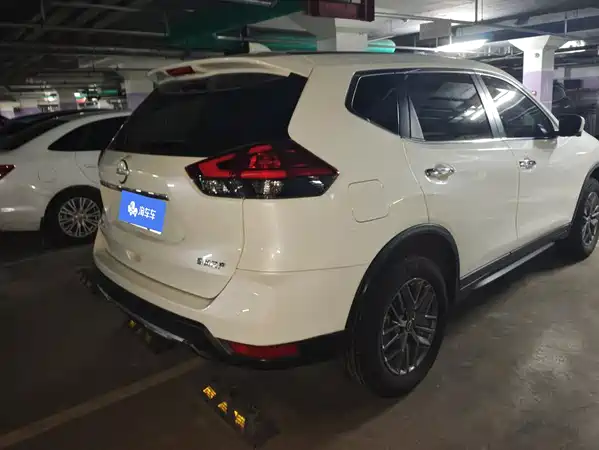 Nissan X-Trail 2025