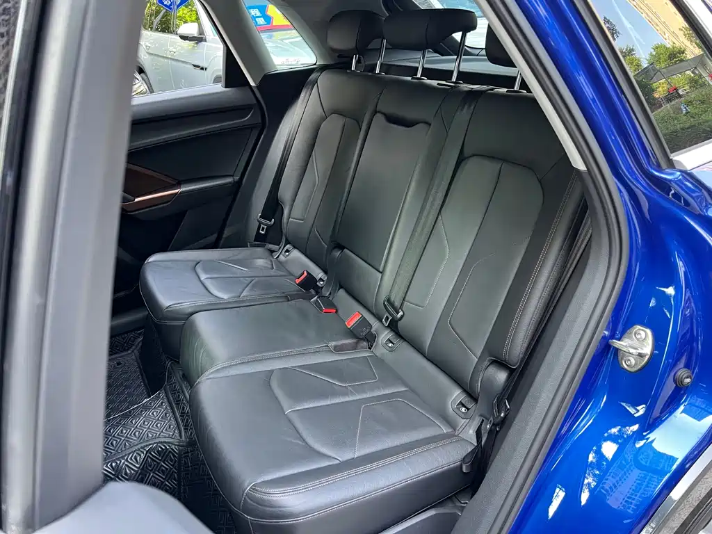Audi Q3 2020 — фото 12