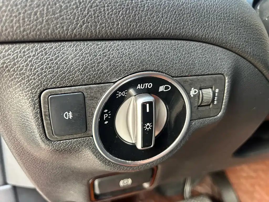 Mercedes-Benz GLA 2018 — фото 32