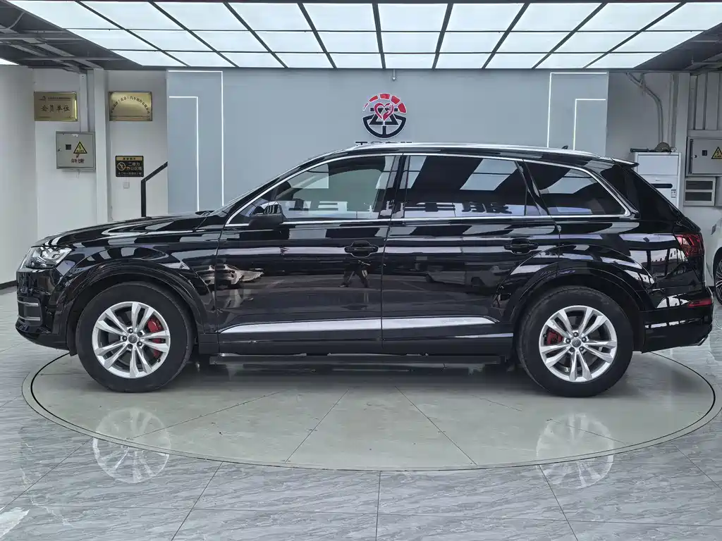 Audi Q7 2016
