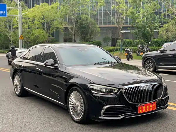 Mercedes-Benz S-Class 2021
