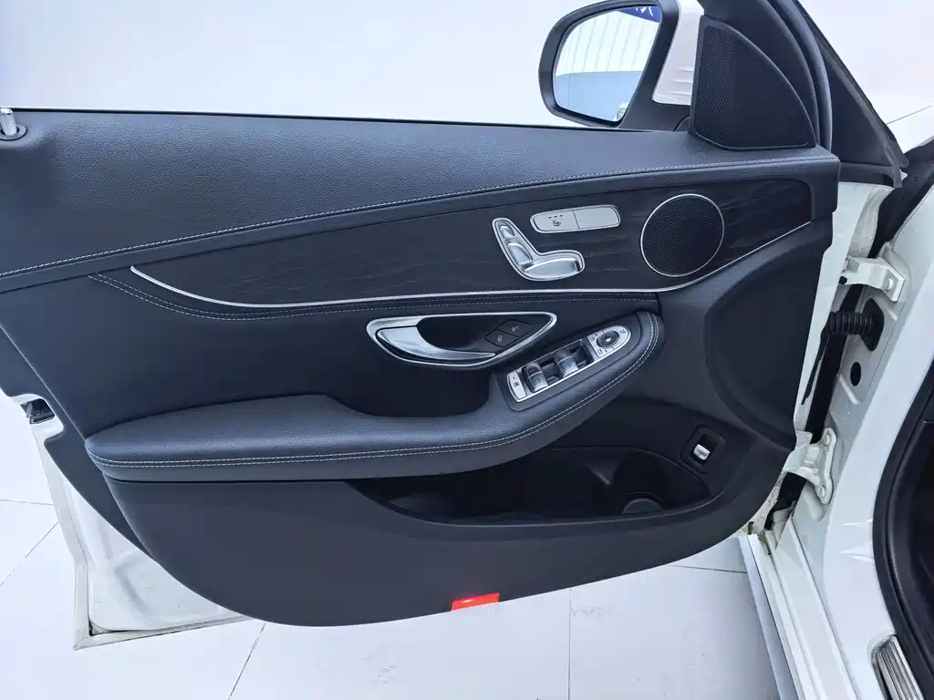 Mercedes-Benz C-Class 2018 — фото 10