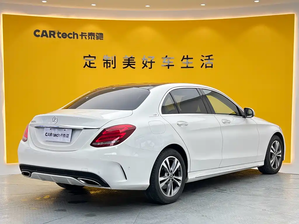 Mercedes-Benz C-Class 2017 — фото 29