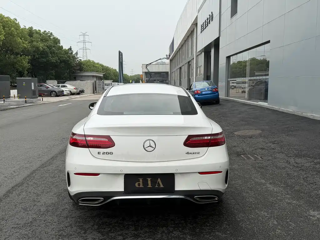 Mercedes-Benz E-Class 2019 — фото 17