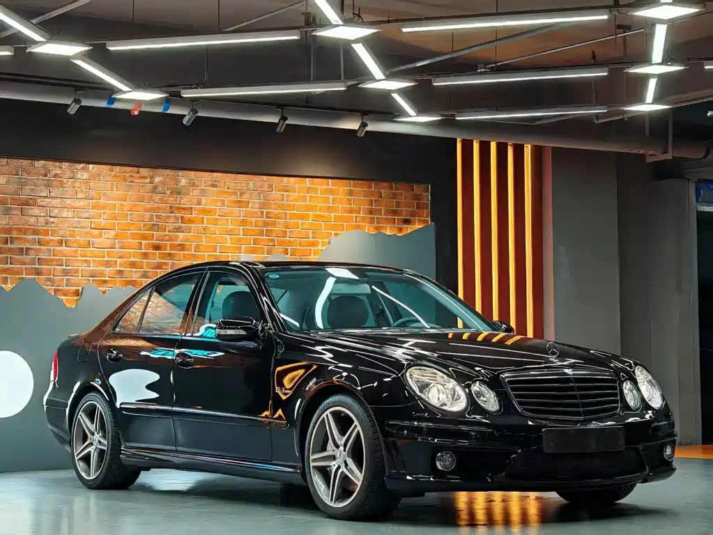 Mercedes-Benz E-Class AMG 2008 — фото 40
