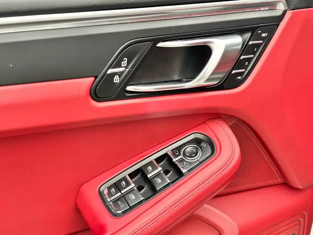 Porsche Macan 2024 — фото 12