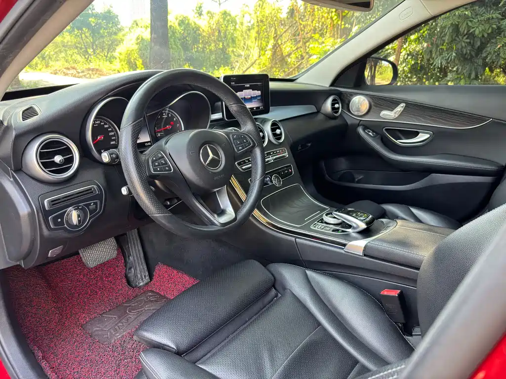 Mercedes-Benz C-Class 2018 — фото 16