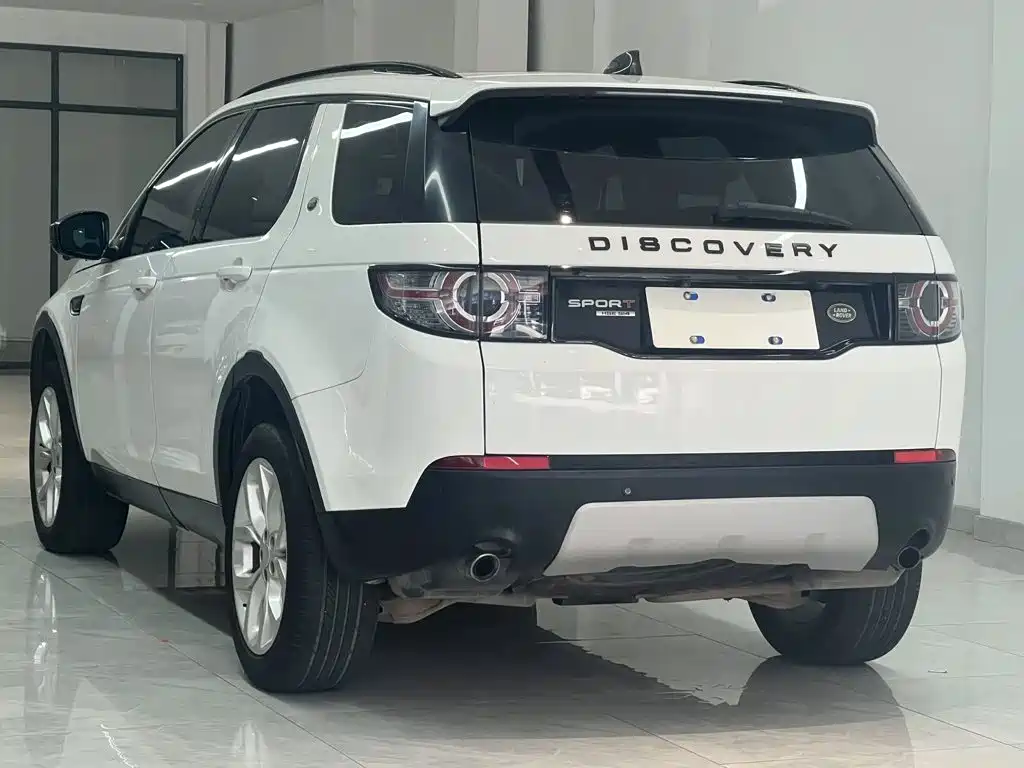 Land Rover Discovery Sport 2017 — фото 7