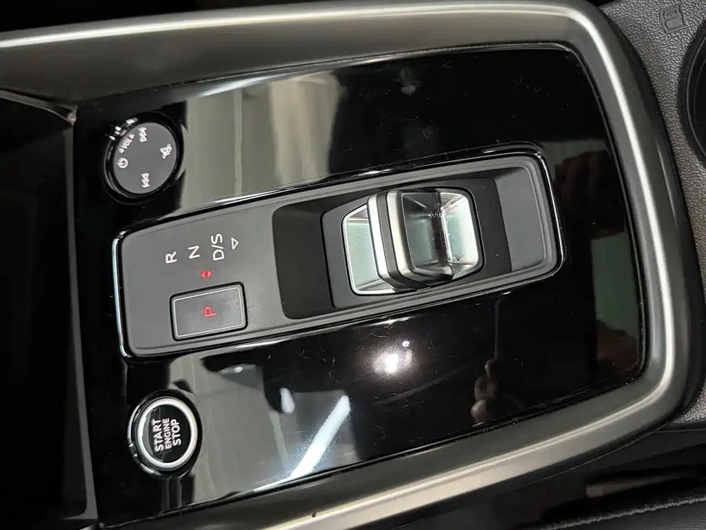 Audi A3 2022 — фото 10