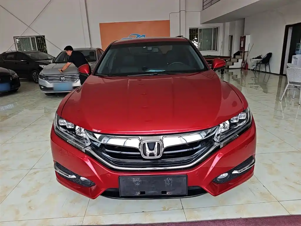 Honda Spirior 2015 — фото 3
