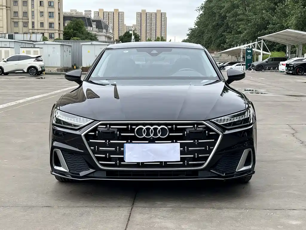 Audi A7L 2024 — фото 1