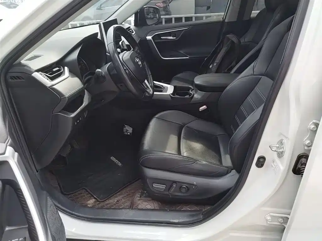 Toyota Wildlander 2022 — фото 15