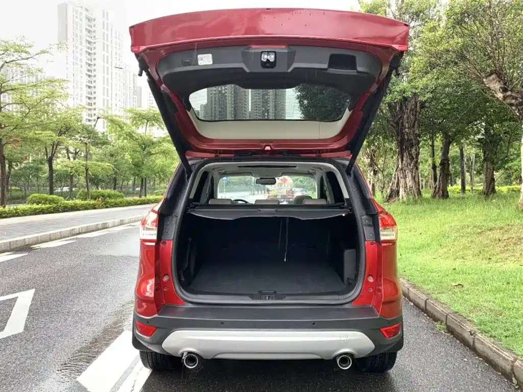 Ford Kuga 2014 — фото 14