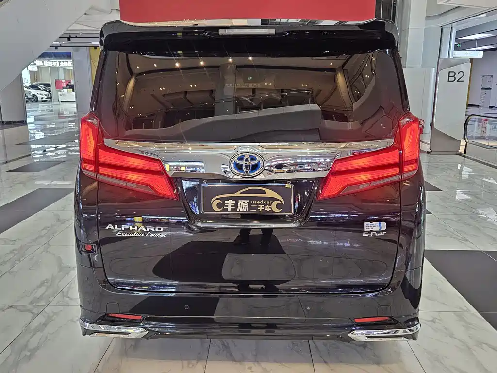 Toyota Alphard 2019 — фото 28
