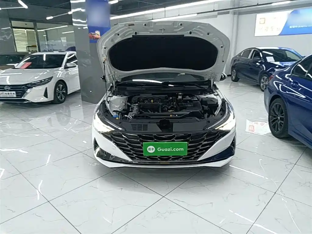 Hyundai Elantra 2022 — фото 20
