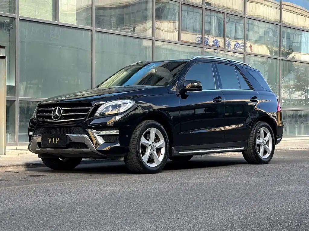 Mercedes-Benz M-Class 2015 — фото 1