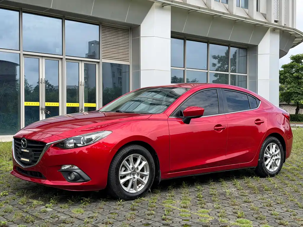Mazda 3 Axela 2016
