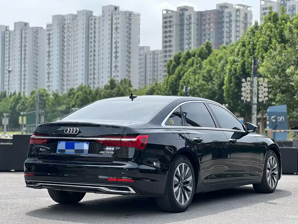 Audi A6L 2022 — фото 3