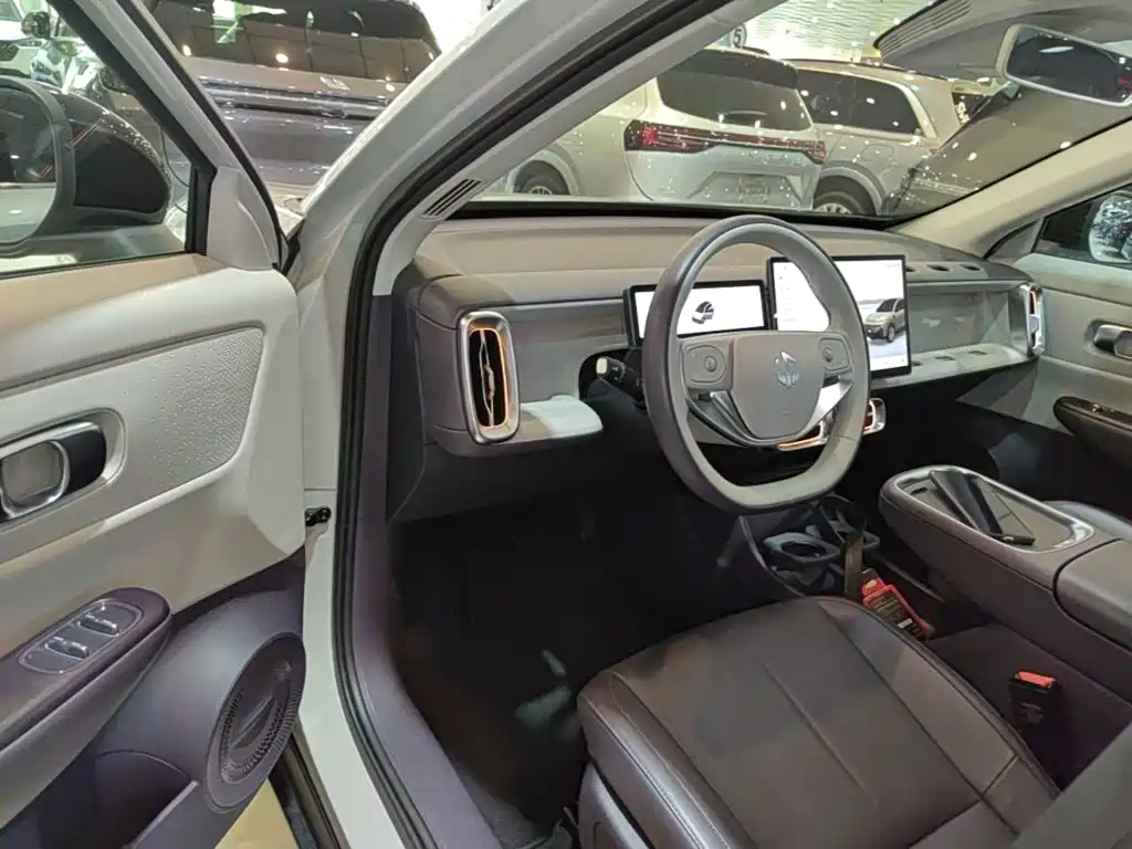 Leapmotor B10 2025 — фото 16