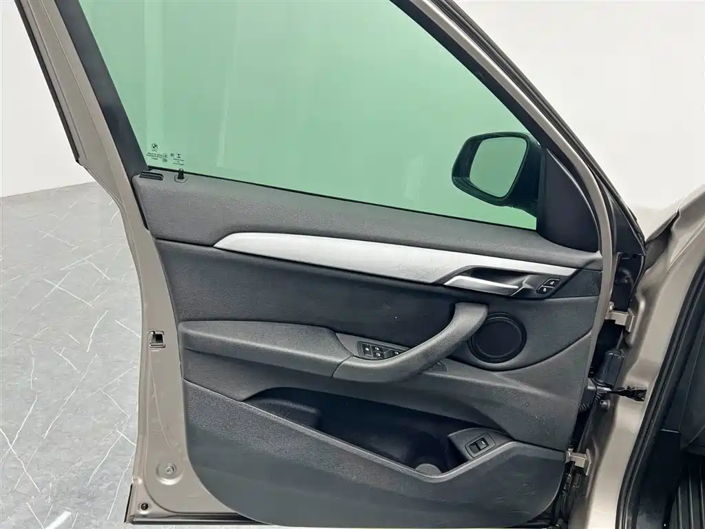 BMW X1 2019 — фото 13
