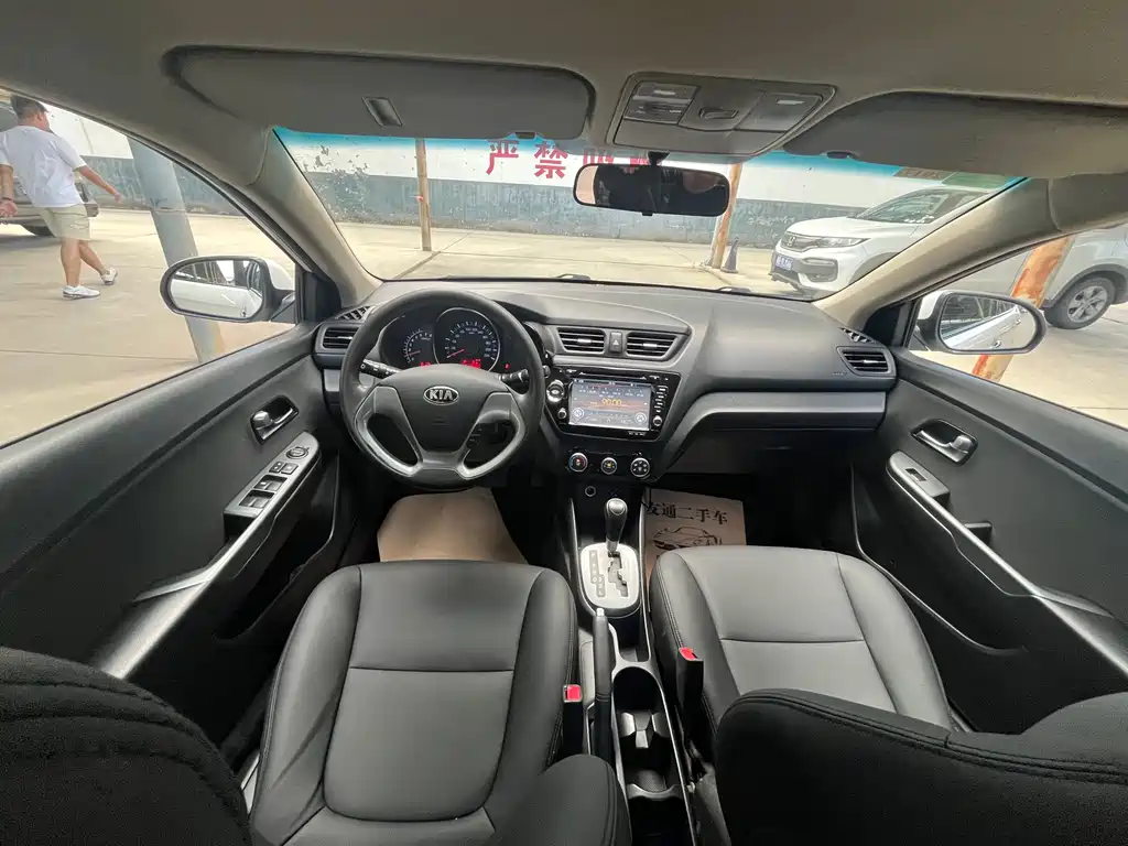 Kia K2 2015 — фото 10