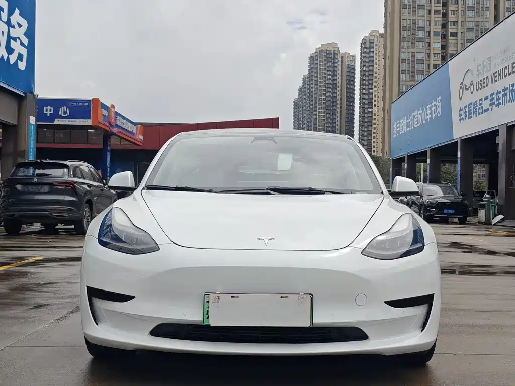 Tesla Model 3 2023 — фото 2
